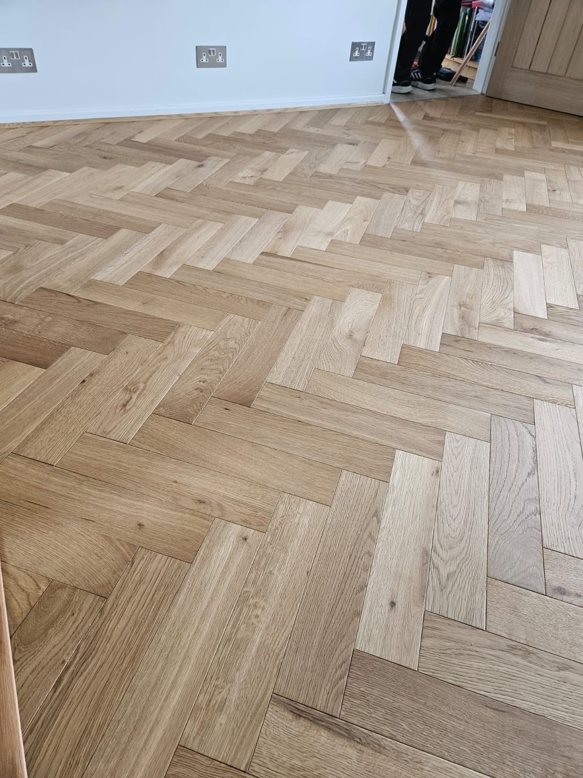 Engineered-wood-herringbone-flooring-3